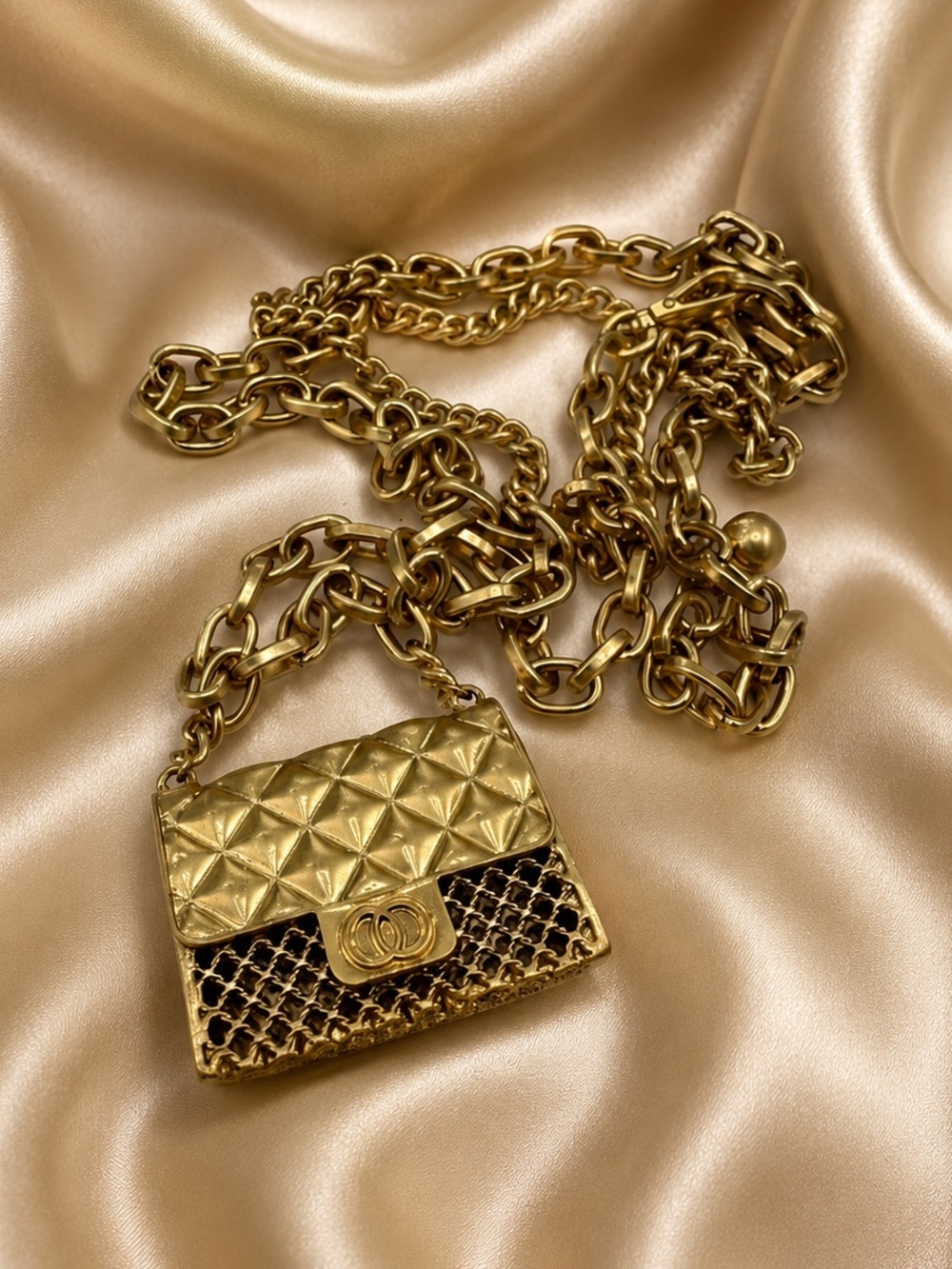 Luxury Gold Mini Chain Belt Bag - Picture 5 of 10